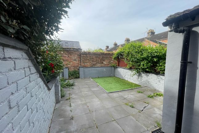 Terraced house for sale in Stanley Street, Bedford