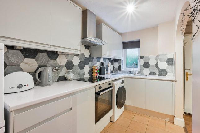 1, Birchgate Mews, Bidhams Crescent, Tadworth photo 2