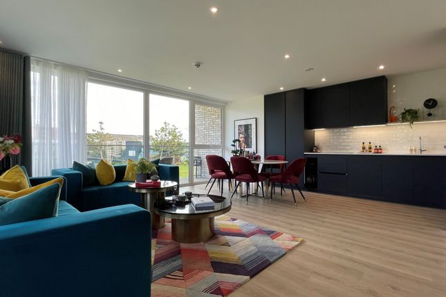 Thumbnail Flat for sale in Grand Union, Beresford Avenue, London