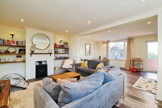 102, Mays Avenue, Nottinghamshire photo 2