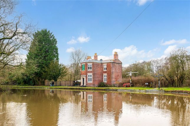 3-bed detached on Junction House,, Lifford Lane, West Midlands, £350,000