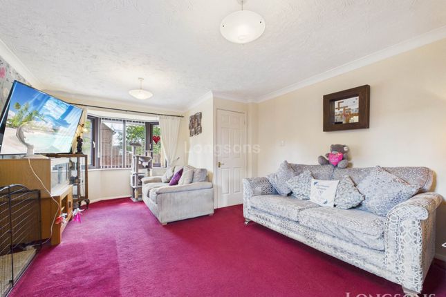 10, Cromwell Close, Swaffham photo 4