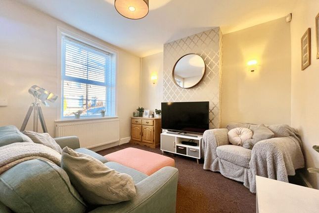 25, Common Lane East Ardsley, Wakefield photo 2