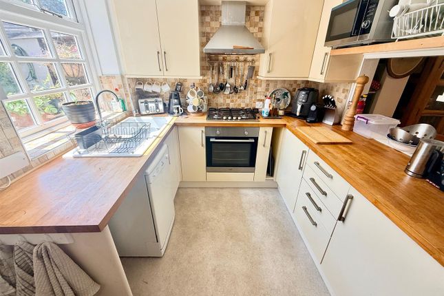 3 South Farm Cottages, South Farm Road, Worthing photo 3
