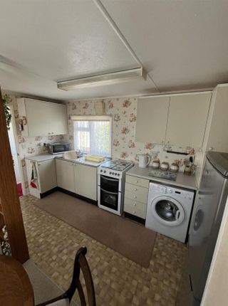 33, Lynwood Park, Preston photo 4