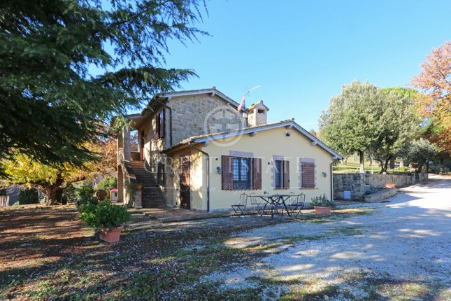 Thumbnail Villa for sale in Cannara, Perugia, Umbria