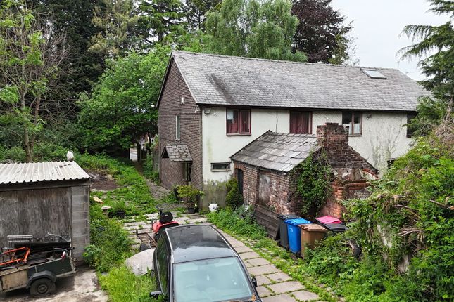 204 Swinton Hall Road, Manchester photo 4
