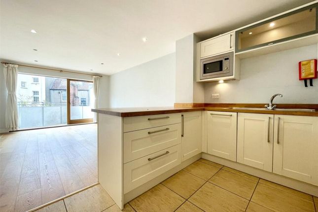 Flat Flat 15, 10, South Contemporis, Merchants Road, Clifton Village photo 3
