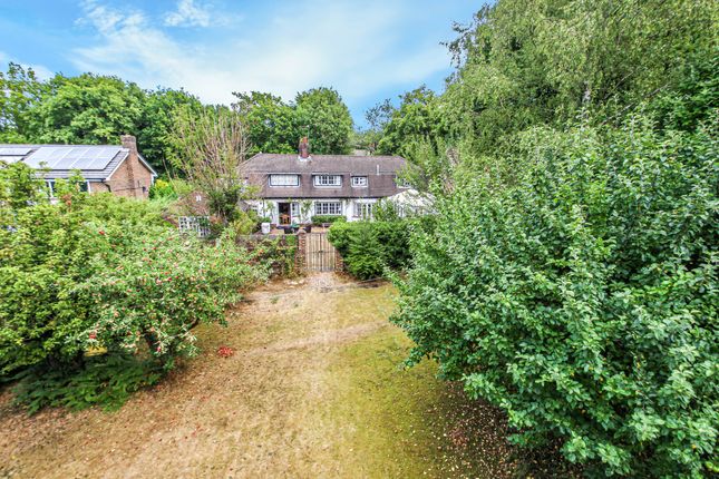 Thumbnail Detached house for sale in Woodland Way, Purley