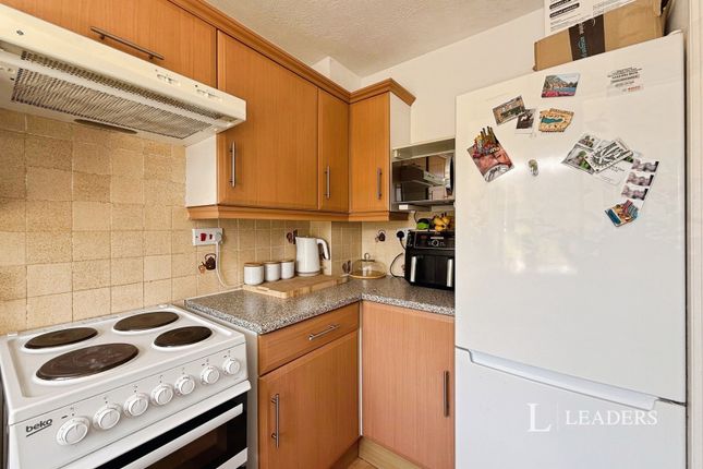 4, Pannett, Burgess Hill photo 4