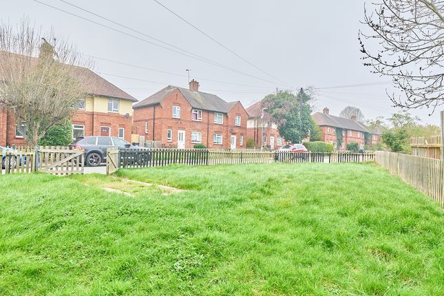 16 Whitehouse Gardens, Ditherington, Shrewsbury photo 4