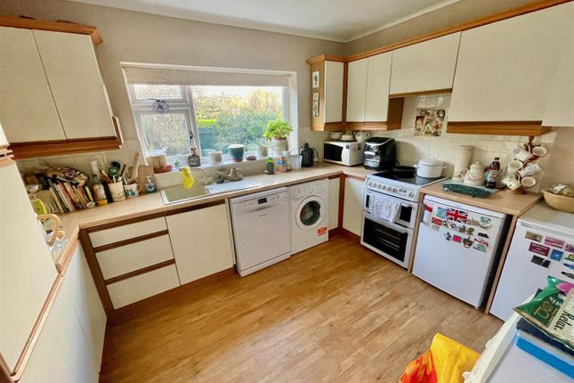 24, Valley View Road, Plymouth photo 3