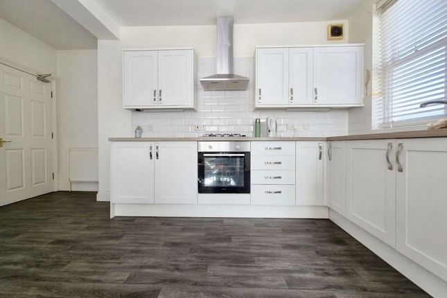 Flat 2, Cherry Court, Scarborough photo 2