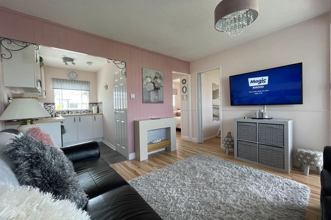 437, California Sands, Great Yarmouth photo 3