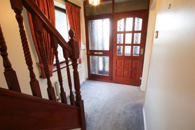 2, Norbreck Crescent, Doncaster photo 3