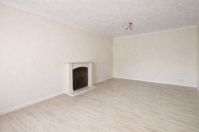 Flat 67, Paxton Court,, Marvels Lane, London photo 2