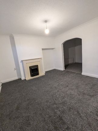 Terraced house to rent in Coleridge Road, Chilton