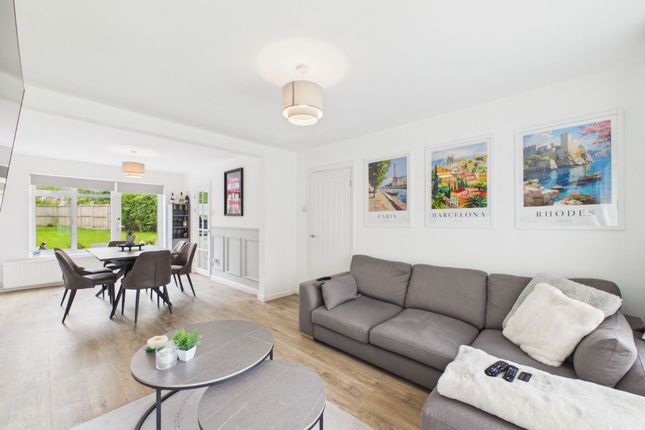 66 Stanway Road, Cheltenham photo 3