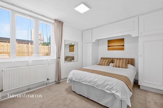 20, Laxley Close, London photo 4