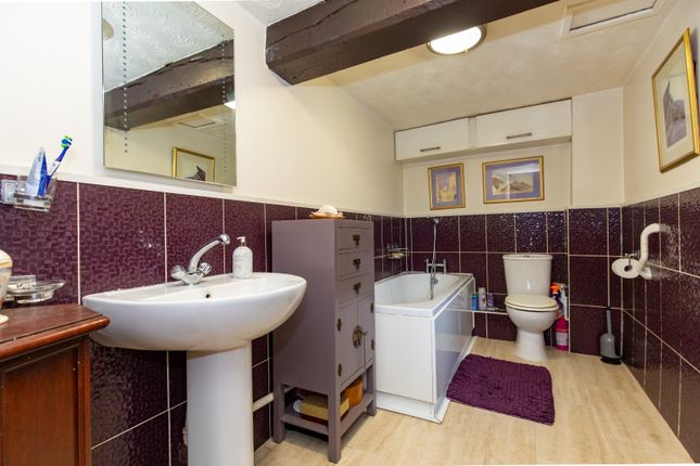 Flat for sale in Church Lane, Exhall, Coventry, Warwickshire