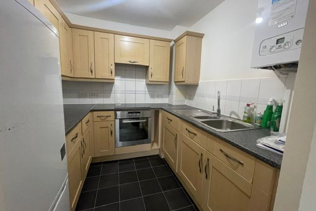 1-bed flat on Flat 123, City Gate House 399-425 Eastern Avenue, Ilford, £1,550/mo