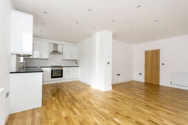 Thumbnail Flat for sale in Westow Hill, London
