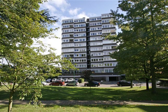 2-bed flat on 40, Burghley House, Wimbledon, £749,500