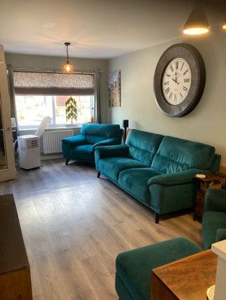 13, Jade Gardens, Colchester photo 4