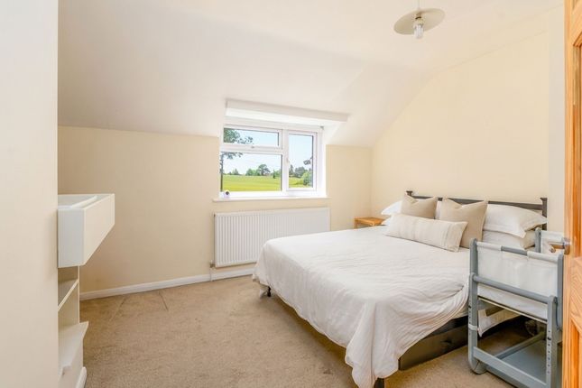 12 Park Lane, Stratford-Upon-Avon photo 4