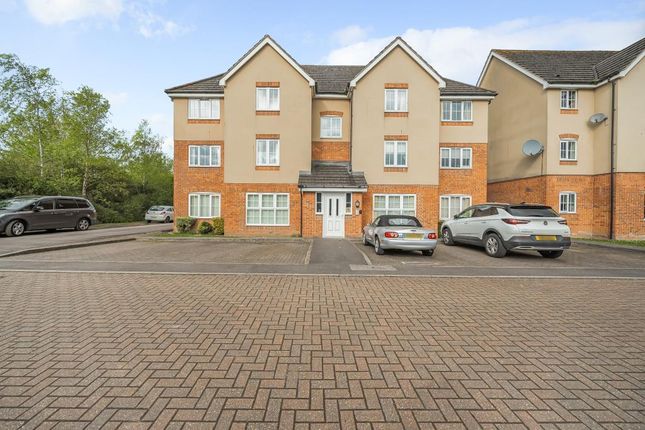 Flat for sale in Battalion Way, Thatcham