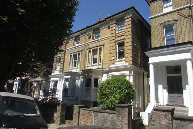 Flat to rent in Brondesbury Villas, London