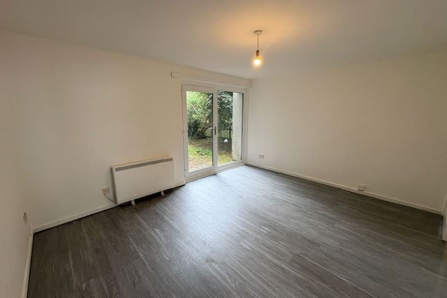 Kildonan Court, Wishaw, North Lanarkshire, ML2 9DL, North Lanarkshire photo 3