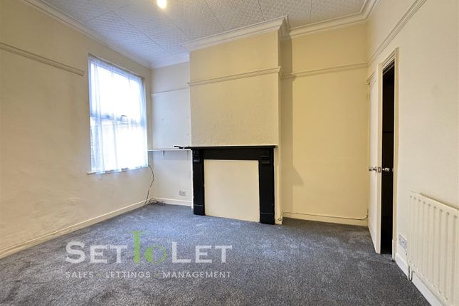 24, College Avenue, Leicester photo 5