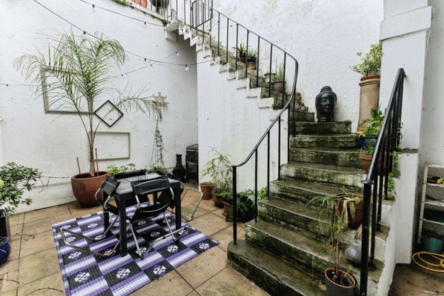 22, Rock Grove, East Sussex photo 3