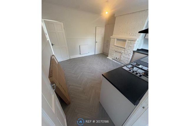 Bottom Boat Road, Stanley, Wakefield photo 3