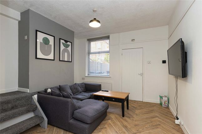 Room 1, 30, Heath Street, Staffordshire photo 3