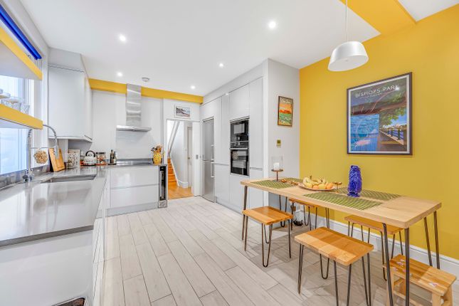 Flat for sale in Queensmill Road, London
