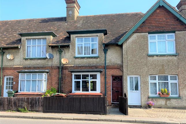 Terraced house to rent in Station Road, Paddock Wood, Tonbridge