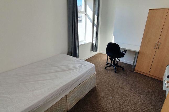 Flat 2, 97 Woodville Road, Cathays, Cardiff photo 2