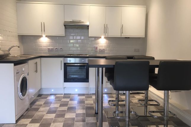 11 Little Dytchleys, Coxtie Green Road, Brentwood photo 5