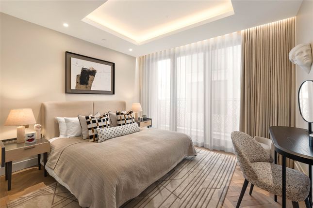Flat 9, 9, Whistler Square, London photo 3