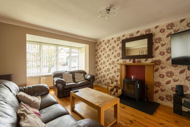 30, Steading Drive, Alexandria photo 2