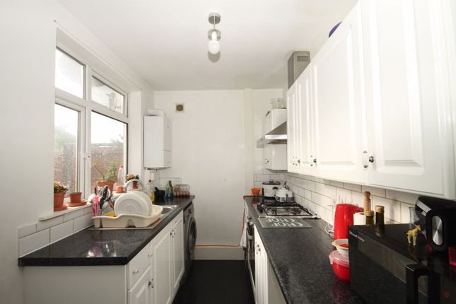 Flat for sale in Shelley Close, Greenford
