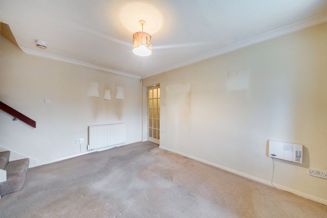 1, Firs Close, Mitcham photo 4