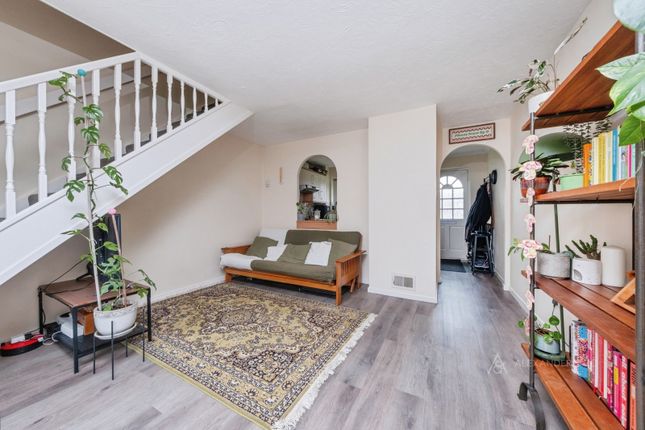 9, Small Crescent, Buckinghamshire photo 4
