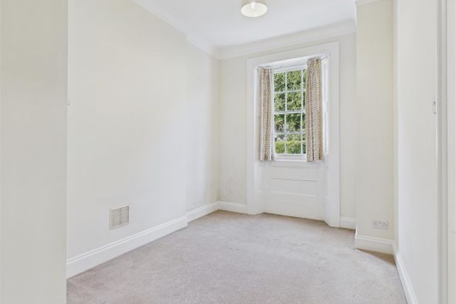 Flat 3, Fern House, Tenby photo 4