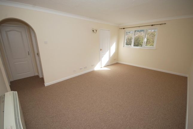 11, Ridgeway Avenue, Bideford photo 2