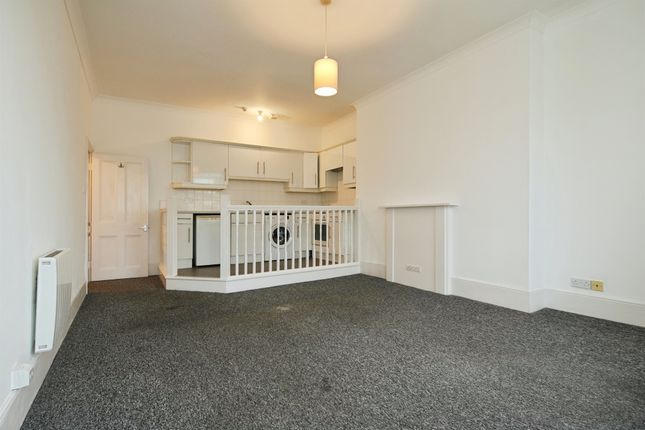 Flat 14, 106, Lansdowne Place, Hove photo 2