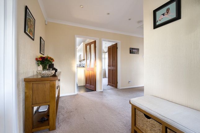 22, Leighton Crescent, Weston-super-Mare, North Somerset photo 4