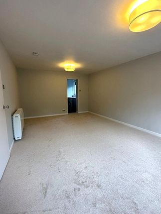 100 Clarence Gardens, Clarence Gardens, Glasgow G11 7JW, Glasgow photo 4